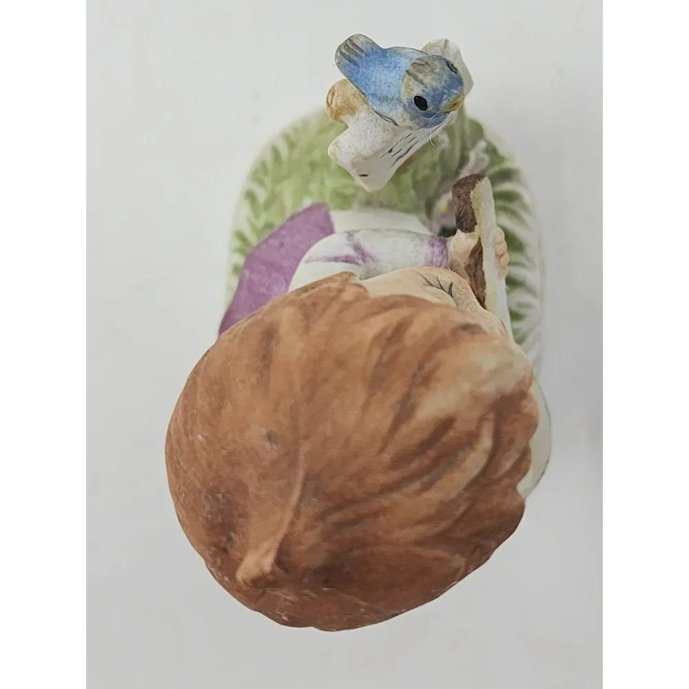 Vintage Napcoware Musician Singing Figurine Guitar Bluebird Purple‎ Flowers